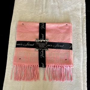 Victoria’s Secret sparkle signature scarf